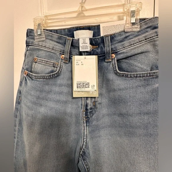 NWT H&M jeans - Picture 3 of 6